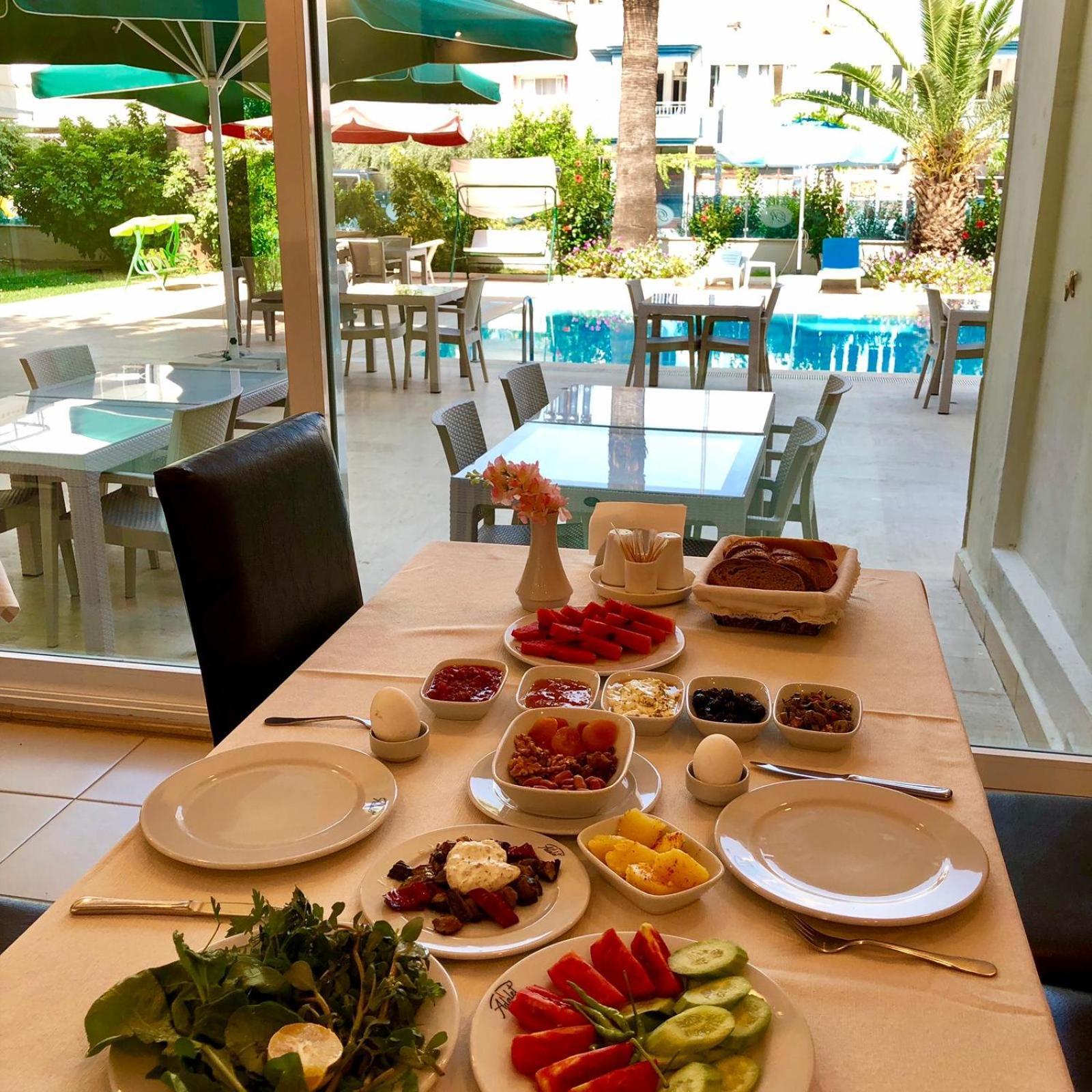 Rumana Hotel Anamur Exteriör bild